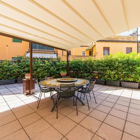 Nettuno Apartment - Private Garden In Bologna Center المظهر الخارجي الصورة