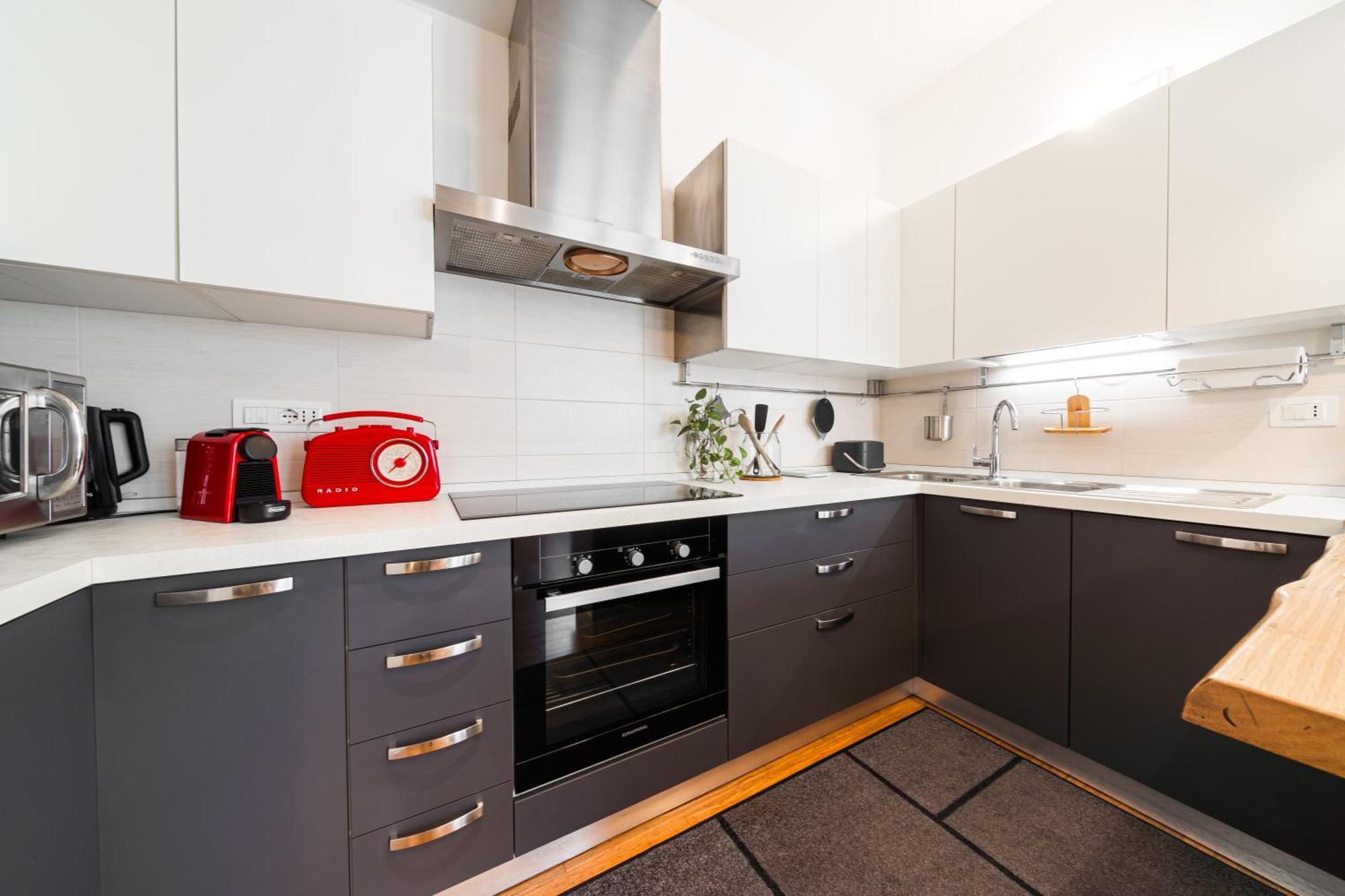 Nettuno Apartment - Private Garden In Bologna Center المظهر الخارجي الصورة