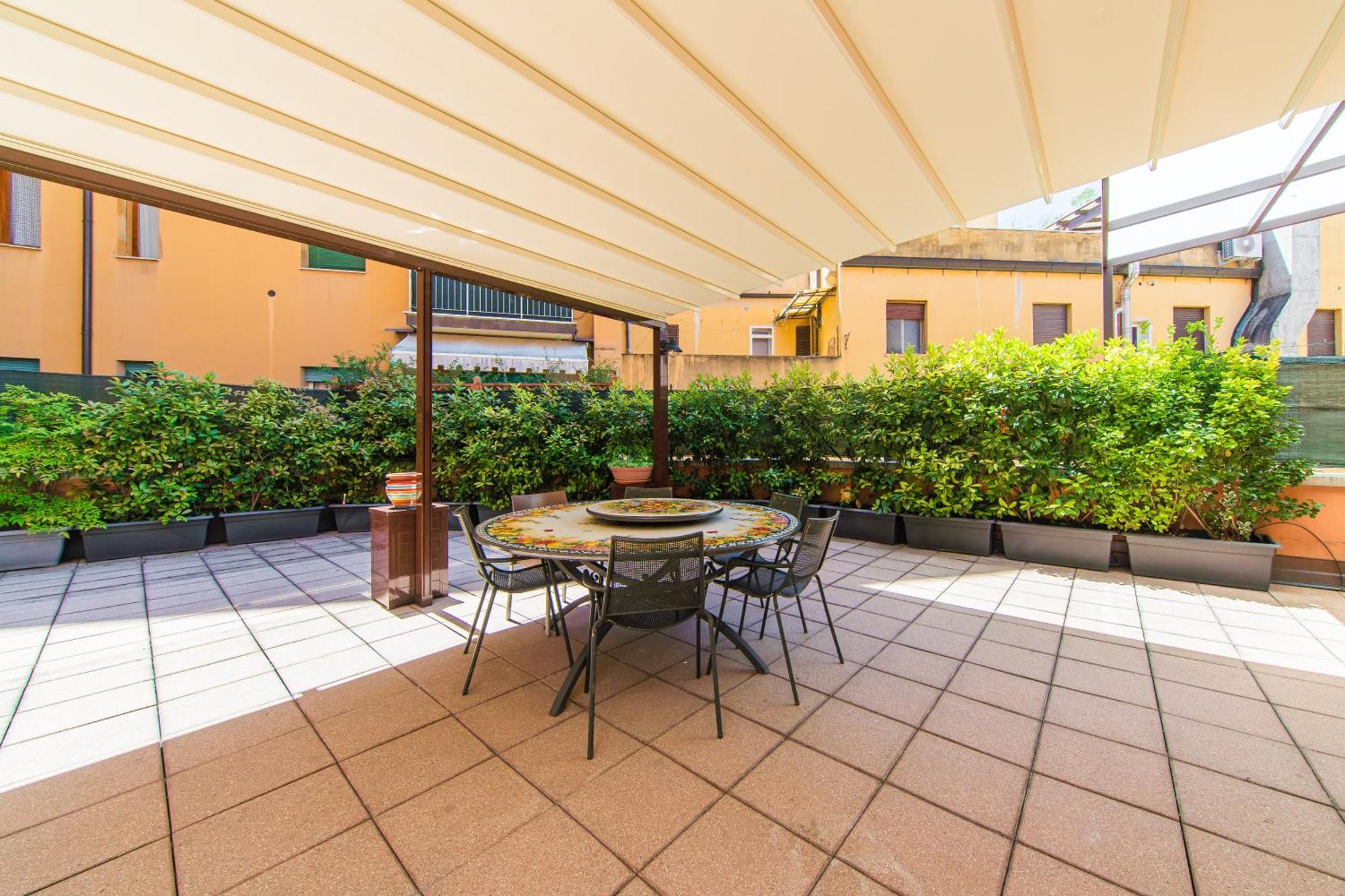 Nettuno Apartment - Private Garden In Bologna Center المظهر الخارجي الصورة
